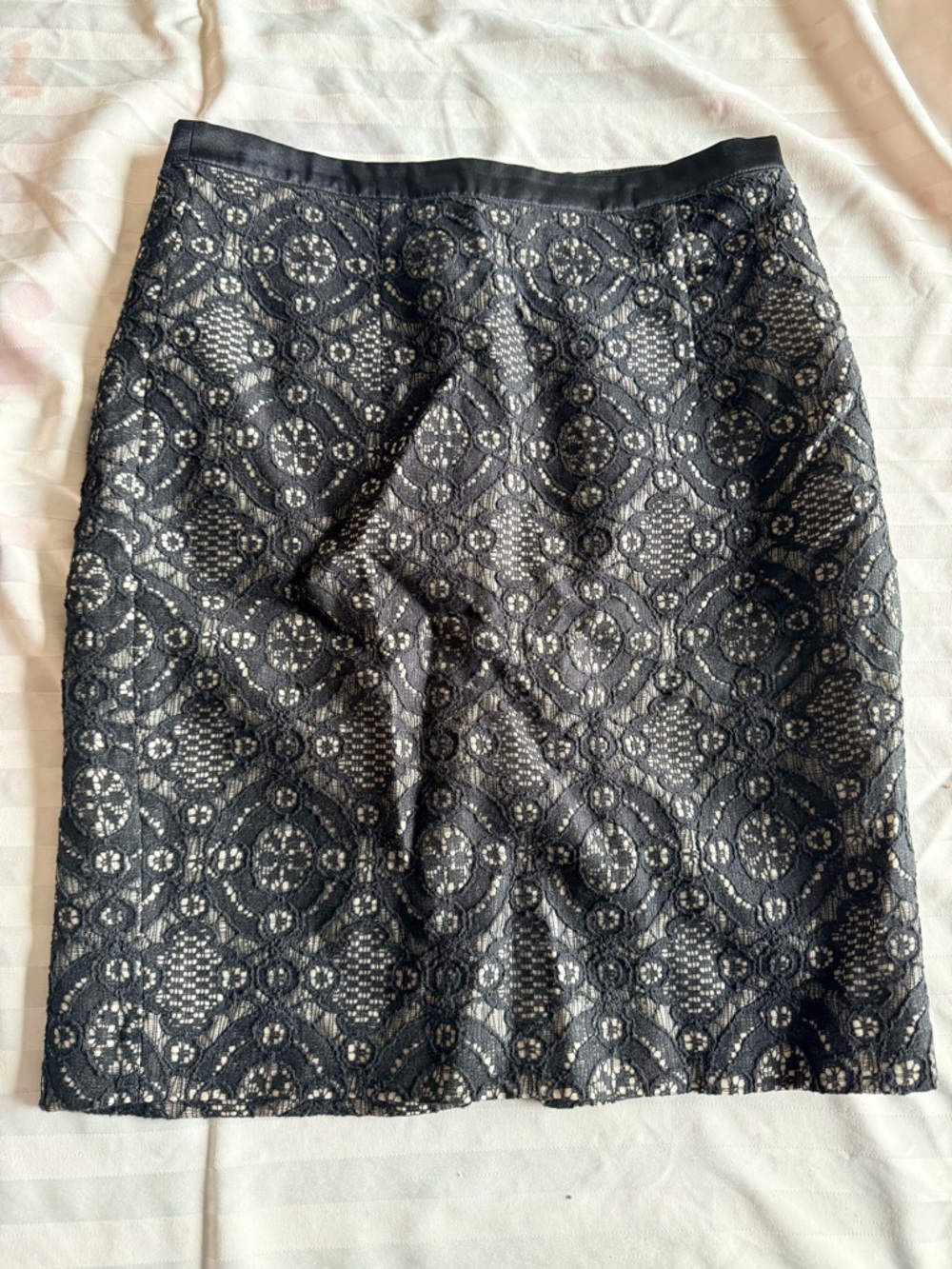 Forever 21 Black Lace Overlay Pencil Skirt